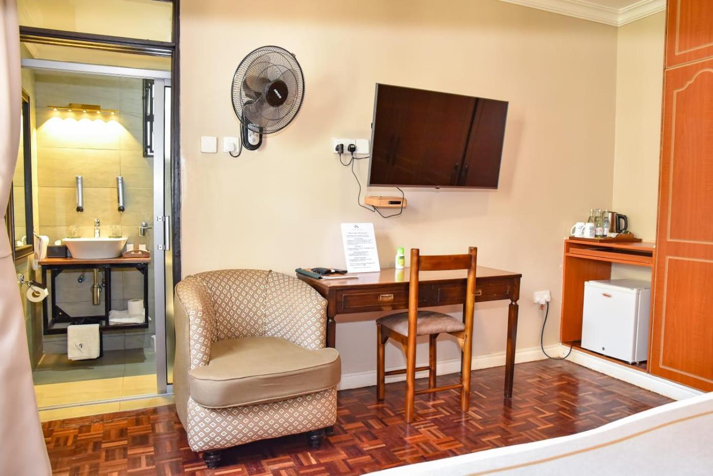 Cozy Stead Hotel Nairobi Exterior foto